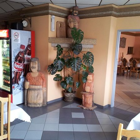Hotel Staropolski Strzelce Krajenskie Esterno foto